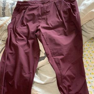 Lulu lemon burgundy joggers!